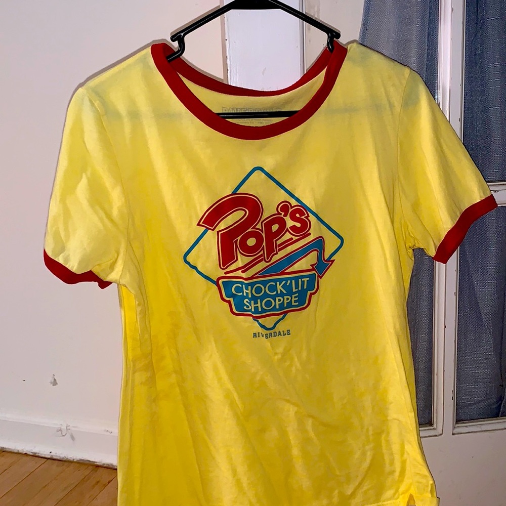 LARGE Riverdale “Pop’s Chock’lit Shoppe” Tee